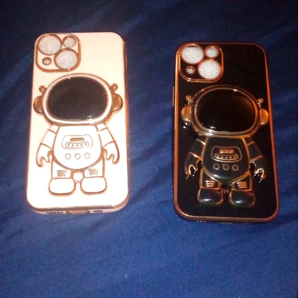 Astronaut 6D iPhone 13 mini phone cases